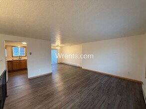 11923-11925 E Railroad Cir in Spokane Valley, WA - Building Photo - Building Photo