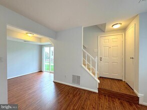 9671 Hagel Cir in Lorton, VA - Building Photo - Building Photo