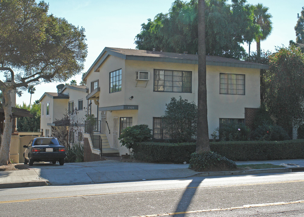 7520 Hollywood Blvd in West Hollywood, CA - Building Photo