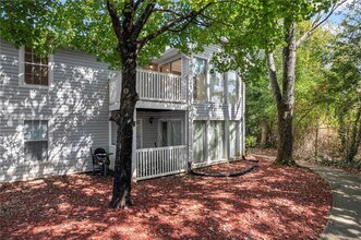 2110 Augusta Dr in Marietta, GA - Building Photo - Building Photo