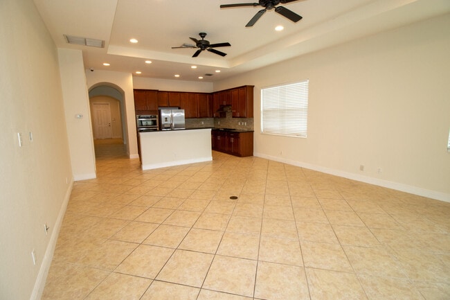 8253 NW 118th Way in Parkland, FL - Building Photo - Building Photo