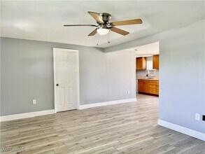 2169 Barry Dr in Ft. Myers, FL - Building Photo - Building Photo