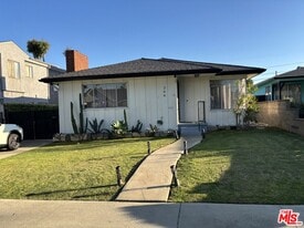 366 1/2 E Hillsdale St in Inglewood, CA - Building Photo