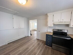 7 Ashland St, Unit 2 in Medford, MA - Building Photo - Building Photo