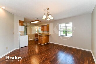 901 SE 17th Terrace in Cape Coral, FL - Building Photo - Building Photo