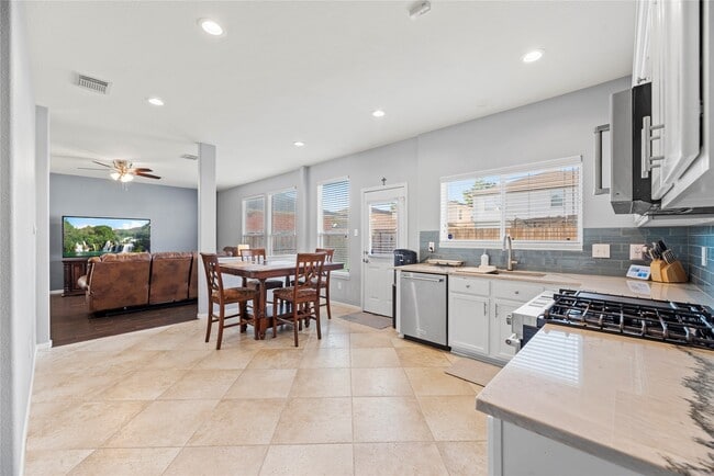 19606 Yaupon Ranch Dr