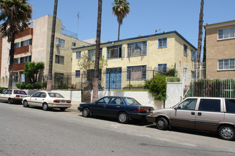 742 S Berendo St in Los Angeles, CA - Building Photo - Building Photo