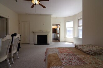 83 Longwood Ave, Unit A029 in Brookline, MA - Foto de edificio - Building Photo