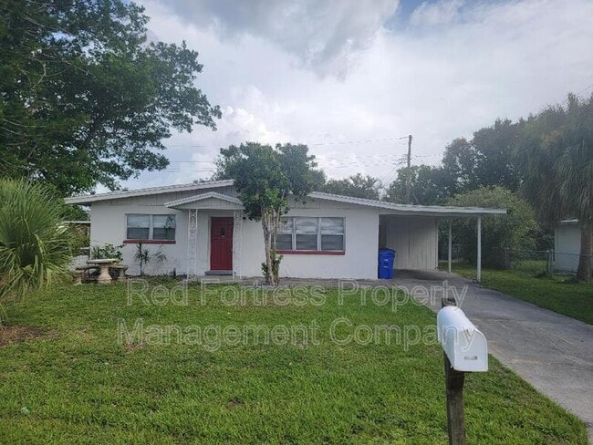 property at 2610 Elmwood St