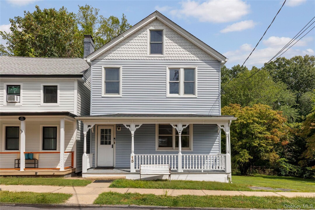 15 E Clinton Ave in Irvington, NY - Building Photo