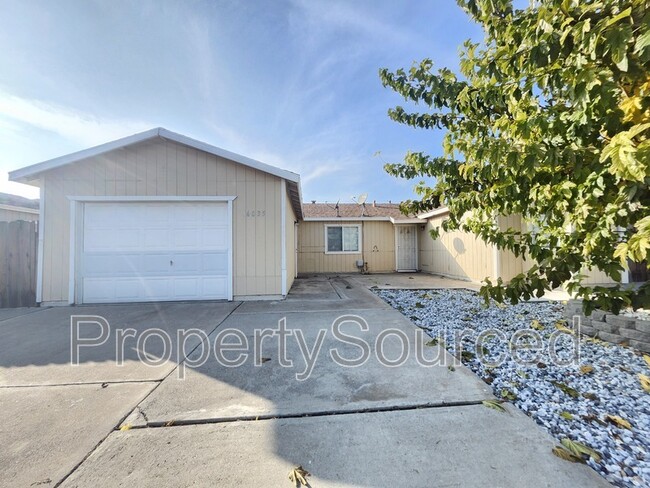 16035 Bizzibe St in Lathrop, CA - Building Photo - Building Photo