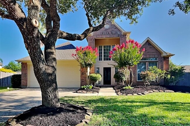 property at 1906 Crescent Oak Dr