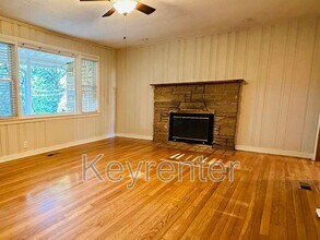 1614 Shirley Way in Knoxville, TN - Building Photo - Building Photo