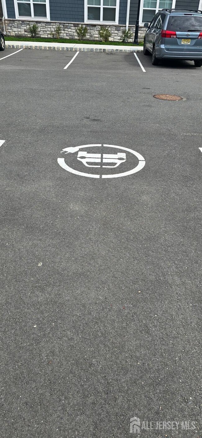 211 Henderson Rd in Monmouth Junction, NJ - Building Photo - Building Photo