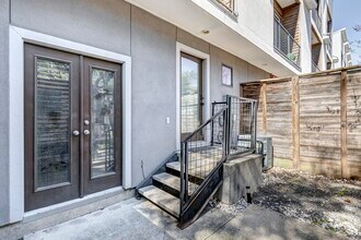 1525 Birdsall St in Houston, TX - Building Photo - Building Photo