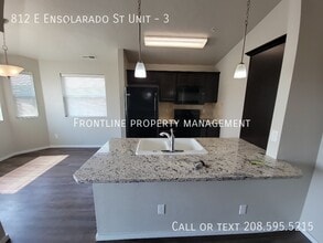 812 E Ensolarado St in Kuna, ID - Building Photo - Building Photo