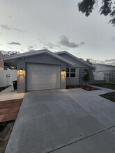 3109 Sandspur Dr in Tampa, FL - Building Photo - Building Photo