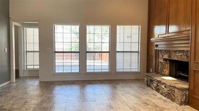 4023 Lawngate Dr in Dallas, TX - Building Photo - Building Photo