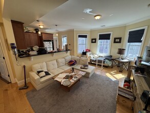 11 Orchard St, Unit #2 in Cambridge, MA - Building Photo - Building Photo