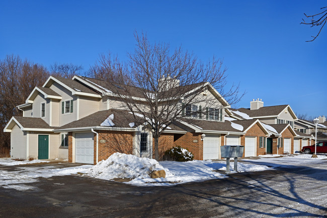 Forest Run Apartments in Madison, WI - Foto de edificio - Building Photo