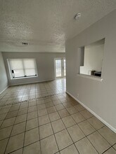1046 Lemon Tree St in San Antonio, TX - Building Photo - Building Photo