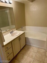 7821 Gable Ln in Las Vegas, NV - Building Photo - Building Photo