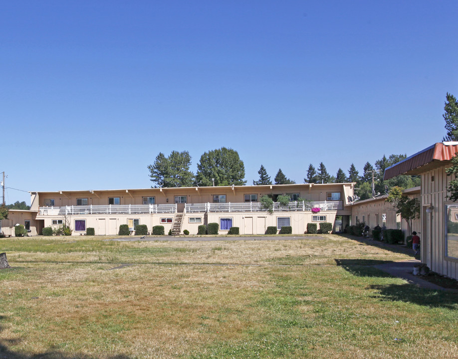 Greystone Apartments in Independence, OR - Building Photo