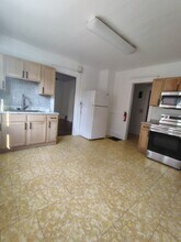 1812 S 4th St in Rockford, IL - Building Photo - Building Photo