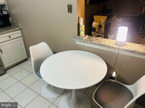 60104 Delaire Landing Rd in Philadelphia, PA - Building Photo - Building Photo