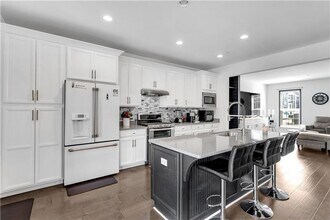 2013 Ashton Row in Bridgeville, PA - Building Photo - Building Photo
