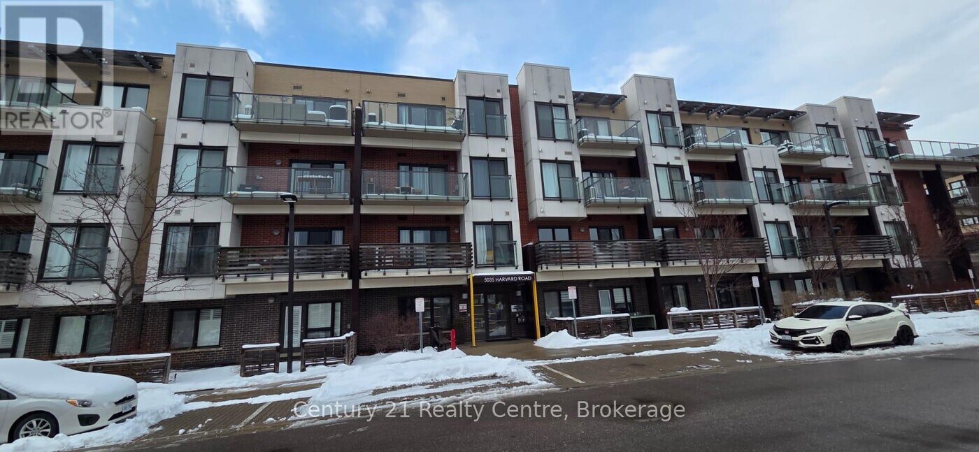 5035 Harvard Rd in Mississauga, ON - Building Photo