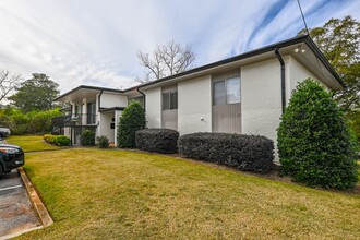 1794 S Lumpkin St, Unit 1 in Athens, GA - Building Photo - Building Photo