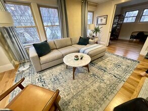 72 Beaconsfield Rd in Brookline, MA - Building Photo - Building Photo