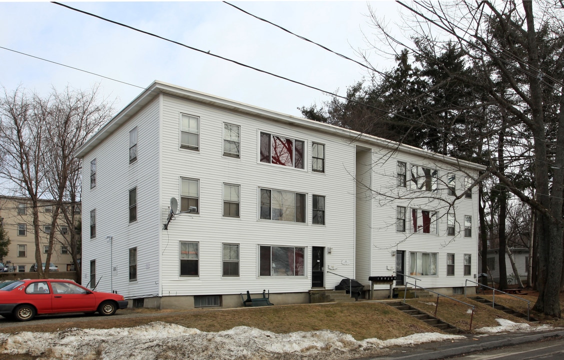 61 Middle St in Augusta, ME - Building Photo