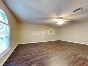 7078 Shady Pine Ct in Jacksonville, FL - Building Photo - Building Photo