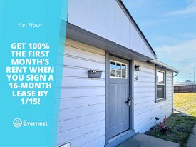 245 S Hazel Ct in Denver, CO - Building Photo