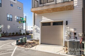 1925 Dunavant St in Charlotte, NC - Building Photo - Building Photo