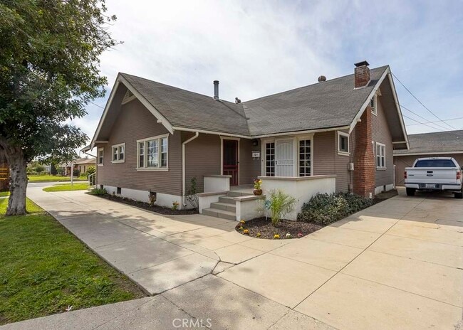property at 11247 Studebaker Rd
