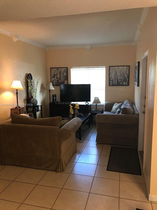 2142 Siena Way in Hollywood, FL - Building Photo - Building Photo