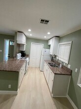 3121 Royal Oaks Dr in Thousand Oaks, CA - Building Photo - Building Photo