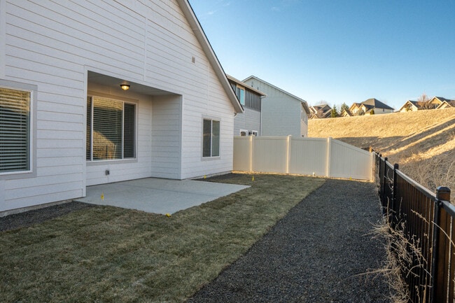 248 N Caracaras Way in Eagle, ID - Building Photo - Building Photo
