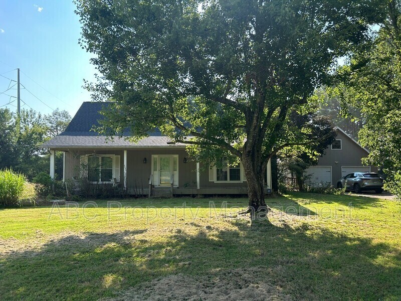 4084 N Lexington Ln in Fayetteville, AR - Building Photo