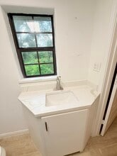 128 Weisenberger Dr, Unit 1 in Houston, TX - Building Photo - Building Photo