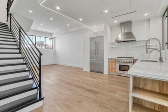 1447 N Martel Ave in Los Angeles, CA - Building Photo - Building Photo