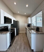 3016 W Monona Dr in Phoenix, AZ - Building Photo - Building Photo