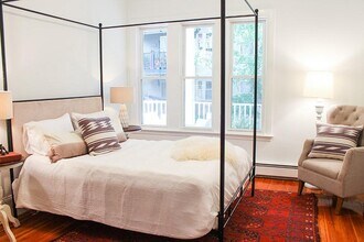 15 Trowbridge St, Unit 8 in Cambridge, MA - Building Photo - Building Photo