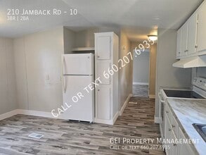 210 Jamback Rd in Anniston, AL - Building Photo - Building Photo