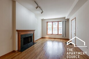 920 N Paulina St, Unit 1 in Chicago, IL - Building Photo