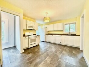 52 Beers St in New Haven, CT - Building Photo - Building Photo