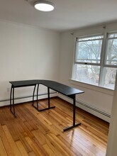 31 Pleasant St, Unit 3 in Beverly, MA - Building Photo - Building Photo